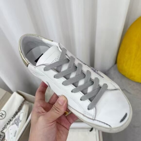 Iconic White Sneakers with Sparkling Star Design - Picture 5 of 6